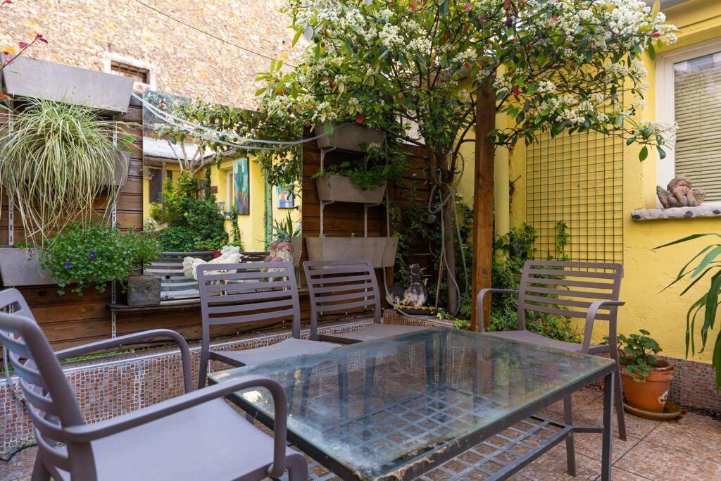 Appartement De Caractere Avec Jardinet Privatif A 1 Min Metro 1, Paris, Disneyland Vincennes Extérieur photo