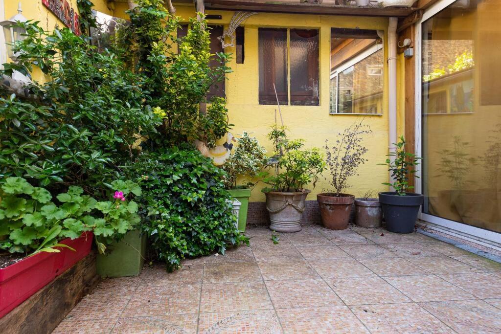 Appartement De Caractere Avec Jardinet Privatif A 1 Min Metro 1, Paris, Disneyland Vincennes Extérieur photo